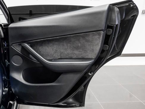 Used 2022 Tesla Model Y Performance AWD/4WD image 48