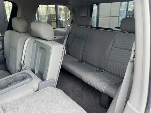 Used 2004 Nissan Armada SE w/ (Tow) Tow Pkg image 12