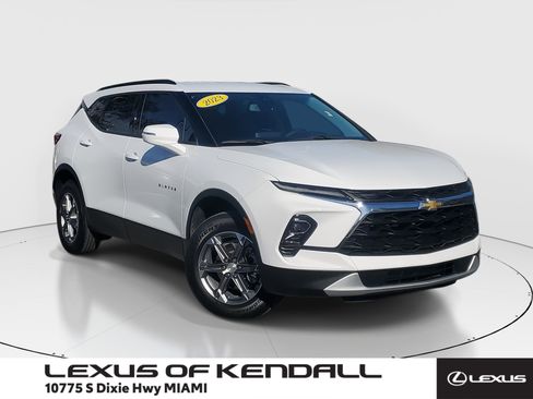 Used 2023 Chevrolet Blazer LT image 1