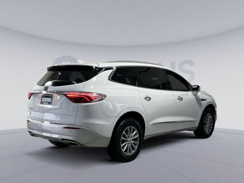 Used 2024 Buick Enclave Essence image 16