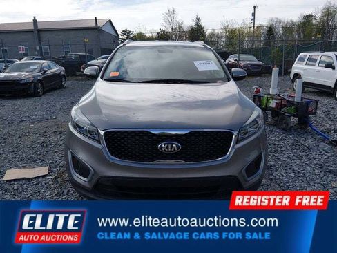 Used 2016 Kia Sorento AWD w/ LX Convenience Package image 23