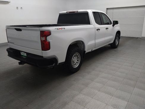 Used 2021 Chevrolet Silverado 1500 W/T w/ WT Value Package AWD/4WD image 9