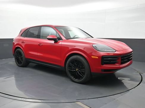 Certified 2024 Porsche Cayenne AWD/4WD image 24