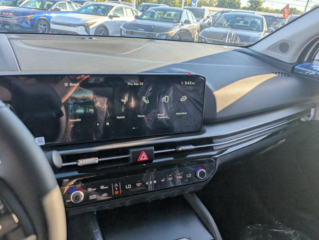 New 2027 Kia Sportage LX FWD image 20
