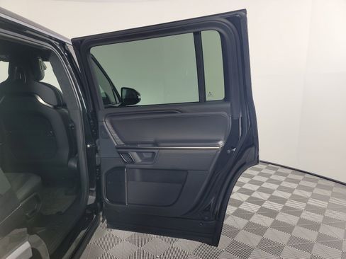 Used 2024 Rivian R1S Adventure image 19