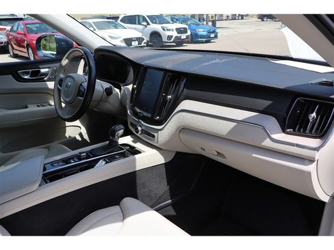 Used 2021 Volvo XC60 T5 Inscription w/ Protection Package Premier AWD/4WD image 23