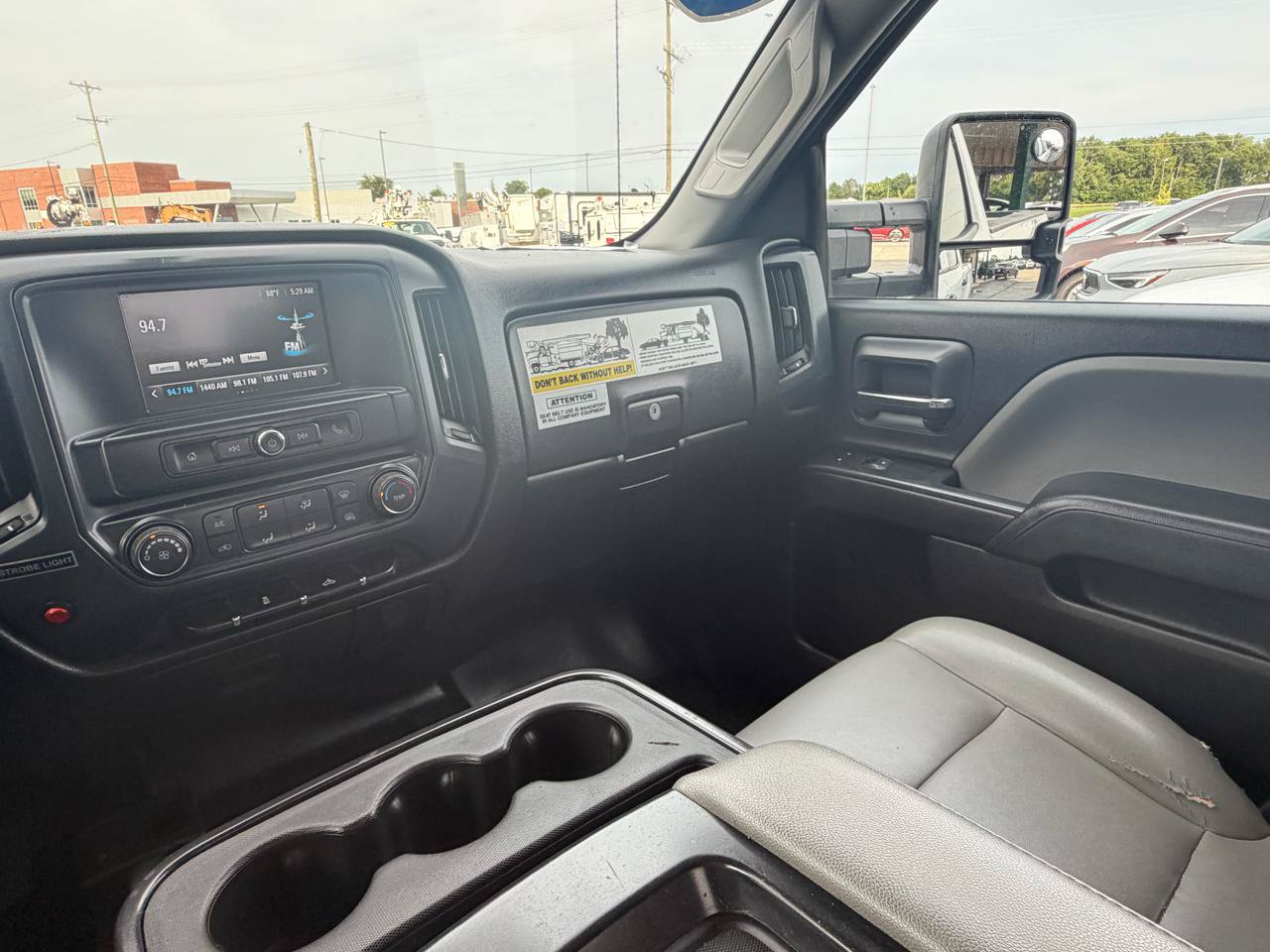 Used 2019 Chevrolet Silverado 2500 W/T AWD/4WD image 16