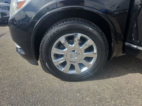 Used 2017 Buick Enclave Leather w/ Trailering Package image 27