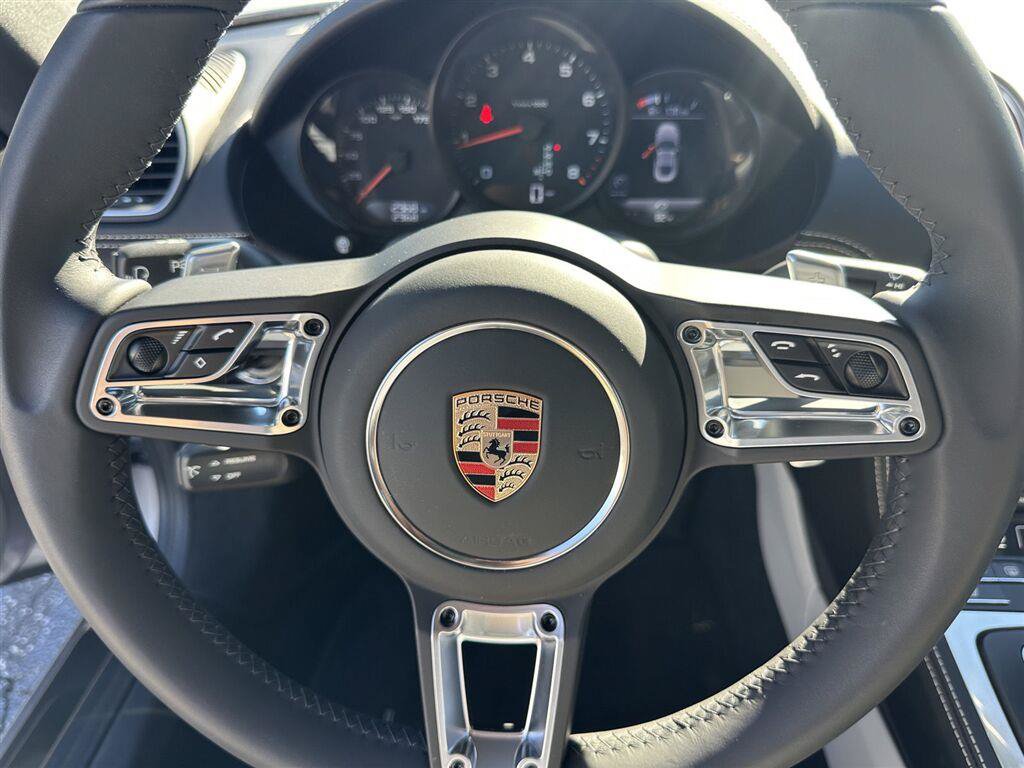 Used 2024 Porsche 718 Cayman RWD image 21