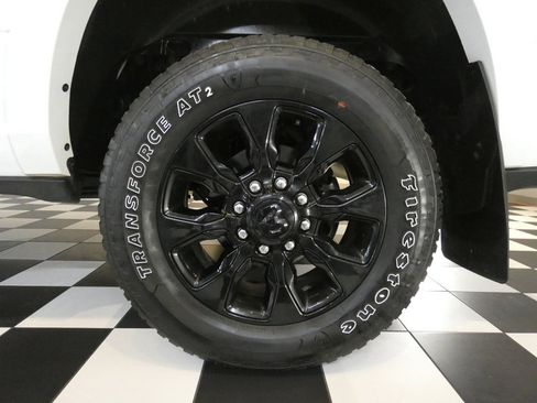 Used 2024 RAM 3500 Limited image 8