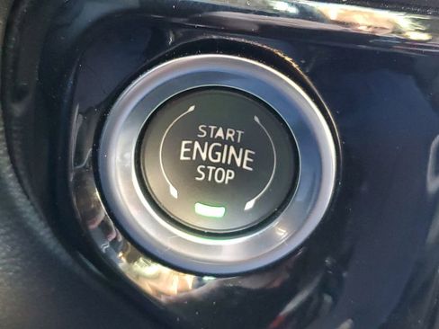 Used 2025 GMC Sierra 1500 SLT image 19