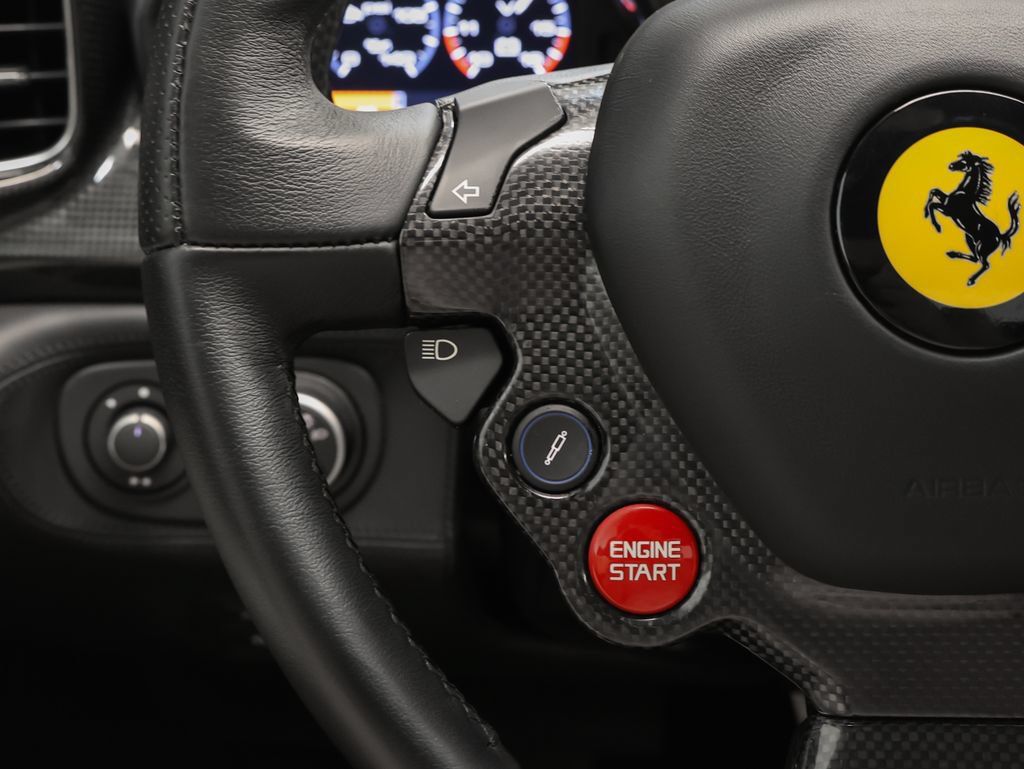 Used 2010 Ferrari 458 Italia Coupe RWD image 40