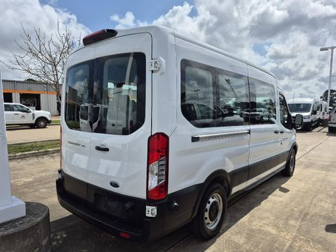 Used 2019 Ford Transit 350 XL image 3