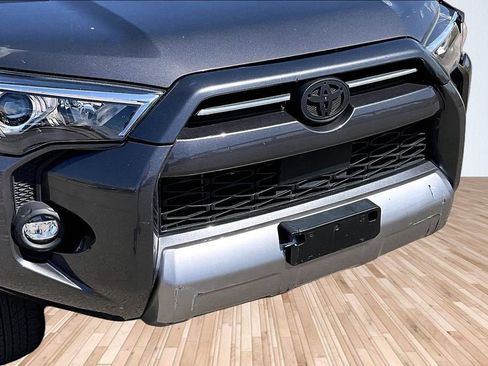 Used 2021 Toyota 4Runner TRD Off-Road Premium w/ Moonroof Package AWD/4WD image 23