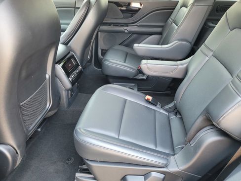 Used 2026 Lincoln Aviator 2WD w/ Jet Appearance Package image 10