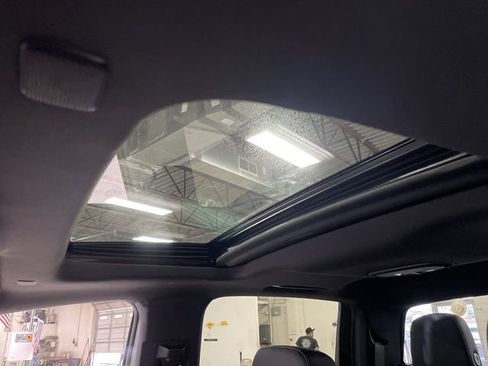 Used 2023 Chevrolet Colorado Z71 w/ Advanced Trailering Package image 22