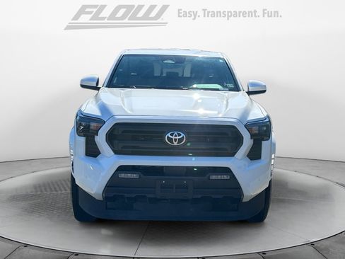 Certified 2024 Toyota Tacoma SR5 image 2