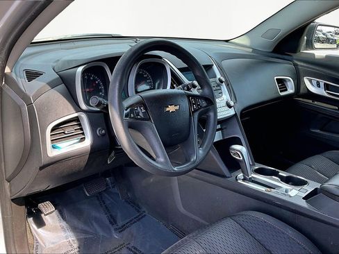 Used 2015 Chevrolet Equinox LS image 14
