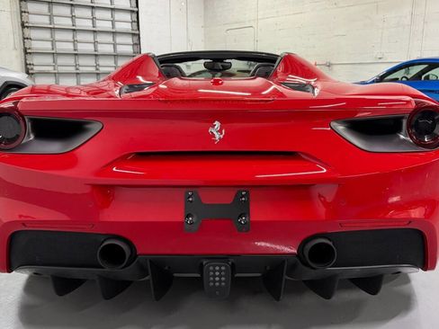 Used 2019 Ferrari 488 Spider RWD image 24