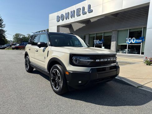 Used 2025 Ford Bronco Sport Outer Banks w/ Outer Banks Tech Package+ AWD/4WD image 6