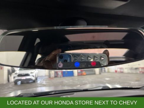 Used 2018 Chevrolet Camaro SS image 16