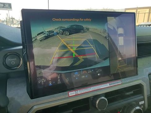 Used 2025 Toyota Tacoma Trailhunter image 22