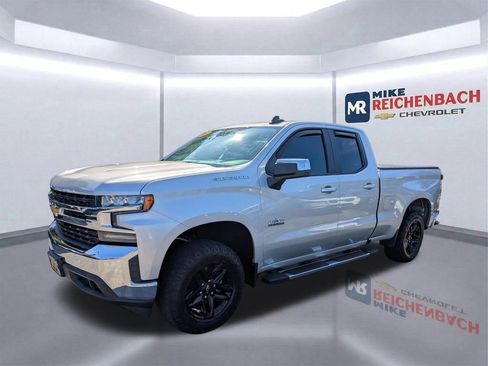 Used 2019 Chevrolet Silverado 1500 LT w/ Texas Edition RWD image 8