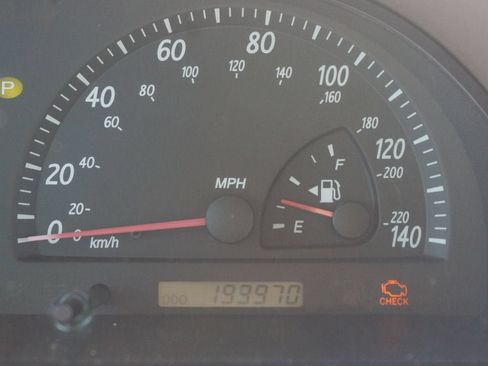 Used 2003 Toyota Camry LE FWD image 4