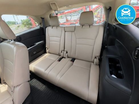 Used 2016 Honda Pilot Touring image 8