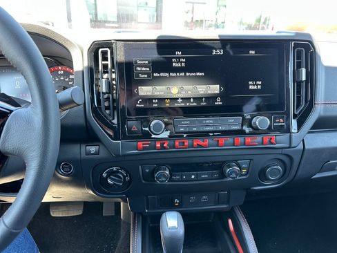 New 2025 Nissan Frontier PRO-4X w/ Interior Protection Package AWD/4WD image 20
