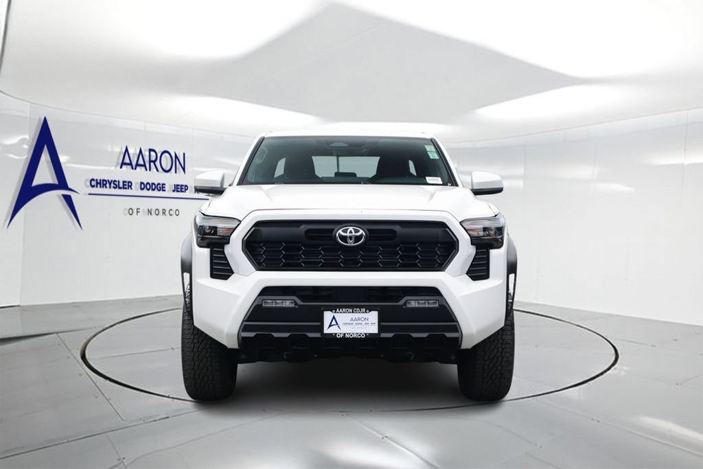 Used 2024 Toyota Tacoma TRD Off-Road AWD/4WD image 4