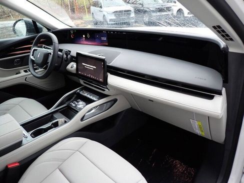 New 2026 Lincoln Nautilus Premier image 34