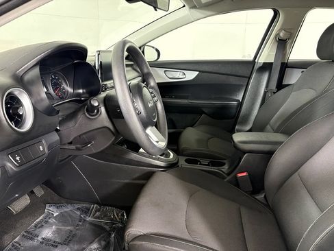 Used 2024 Kia Forte LXS FWD image 21