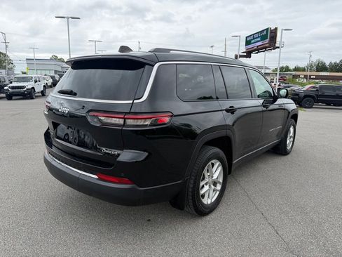 Used 2023 Jeep Grand Cherokee L Laredo w/ Luxury Tech Group I AWD/4WD image 5