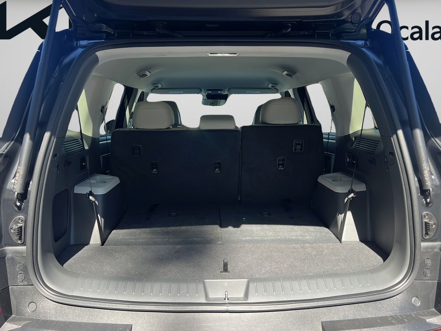 Used 2025 Hyundai Santa Fe SEL FWD image 9