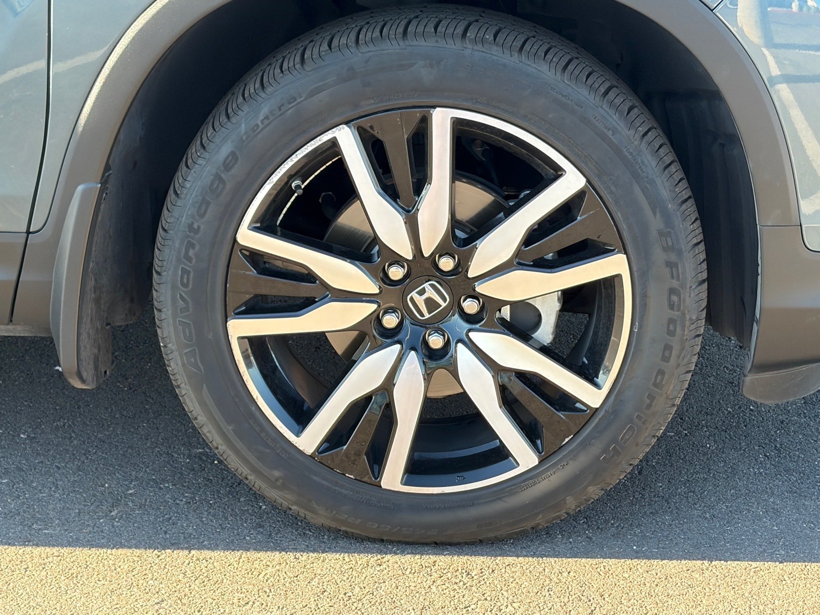 Used 2021 Honda Pilot Touring image 10
