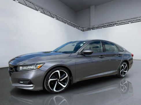 Used 2018 Honda Accord Sport image 11