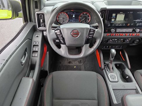 Used 2026 Nissan Frontier PRO-4X w/ Pro-4x Convenience Package AWD/4WD image 12