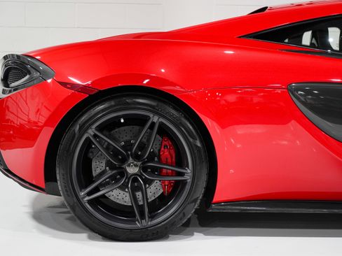 Used 2017 McLaren 570S Coupe RWD image 23