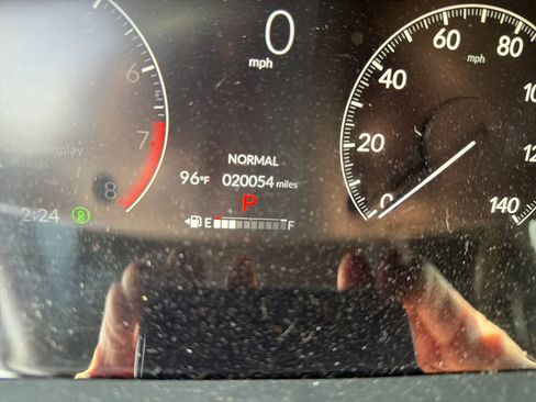 Used 2025 Honda HR-V Sport image 2