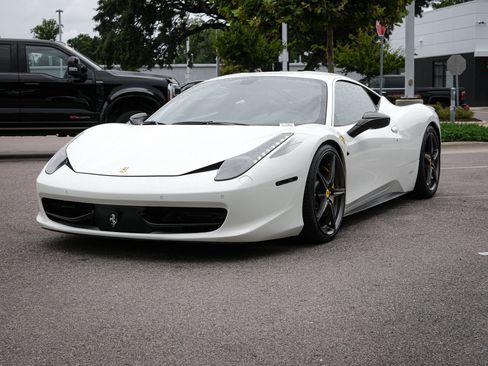 Used 2012 Ferrari 458 Italia Coupe RWD image 5