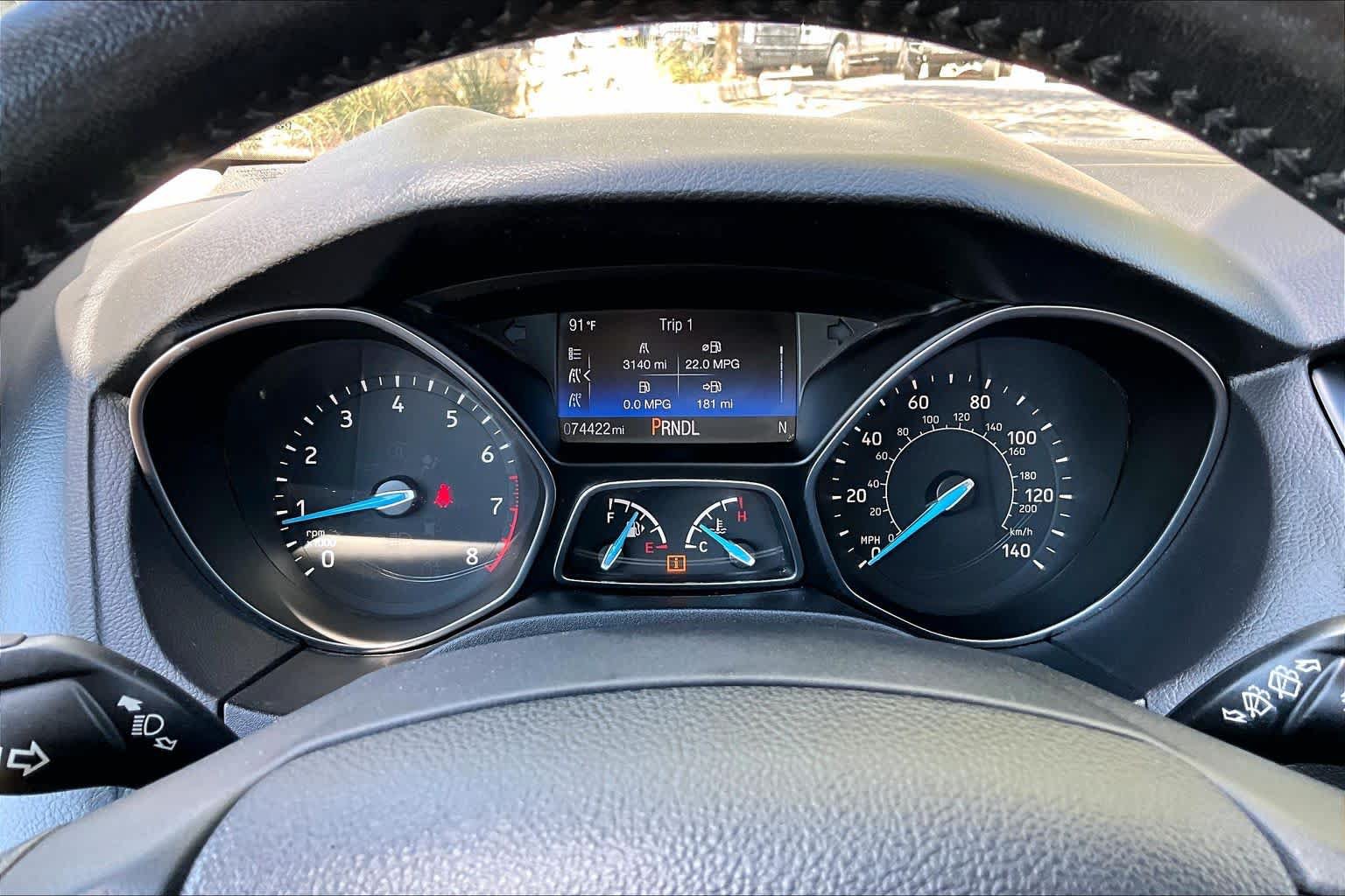 Used 2018 Ford Focus SE w/ Cold Weather Package FWD image 25