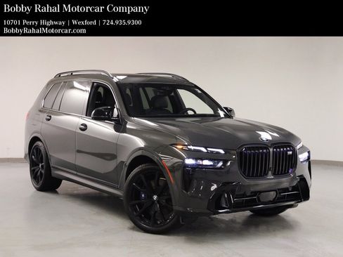 Used 2025 BMW X7 M60i image 1