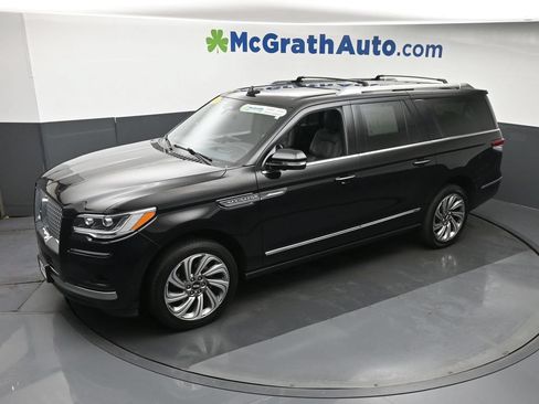 Used 2023 Lincoln Navigator L Reserve AWD/4WD image 25