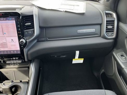 New 2026 RAM 1500 4x4 Crew Cab image 15