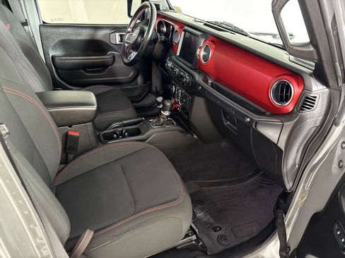 Used 2022 Jeep Wrangler Unlimited Rubicon AWD/4WD image 16