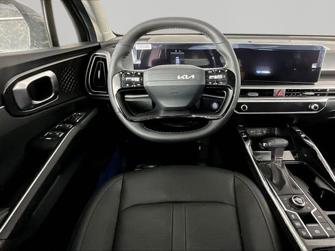 New 2026 Kia Sorento S AWD/4WD image 9