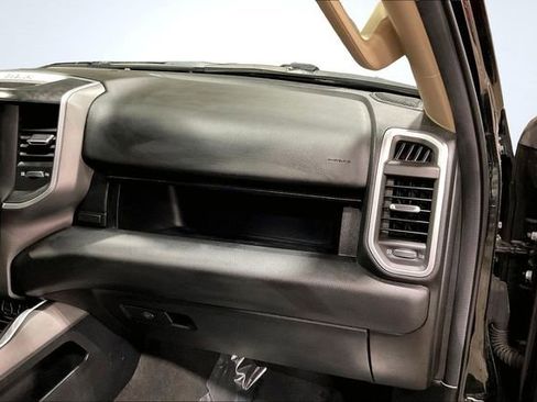 Used 2020 RAM 1500 Big Horn image 17