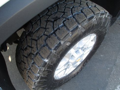 Certified 2022 Chevrolet Silverado 3500 LT w/ Remote Start Package image 13