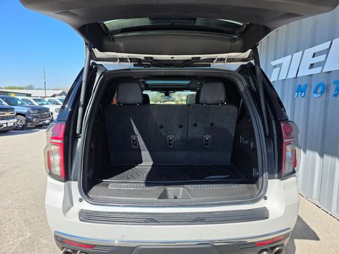 Used 2021 Chevrolet Tahoe Premier AWD/4WD image 8